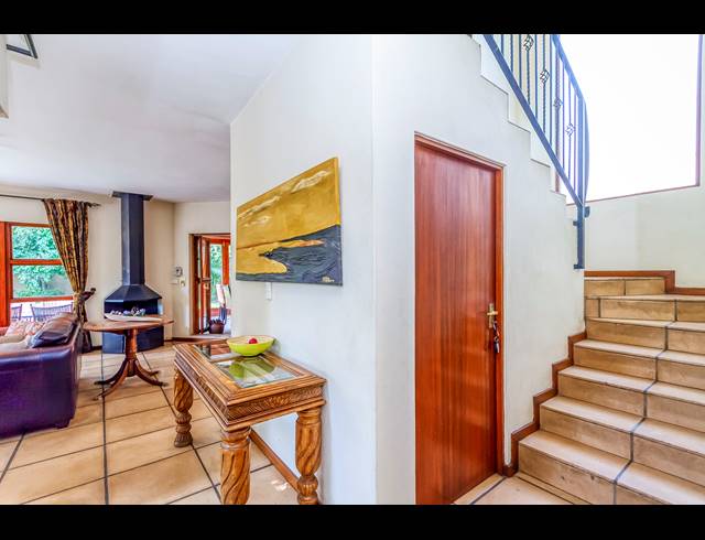 4 BEDROOM HOUSE RENTED IN WOODMEAD